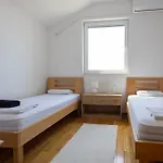Branko 12km From Dubrovnik * Ravno