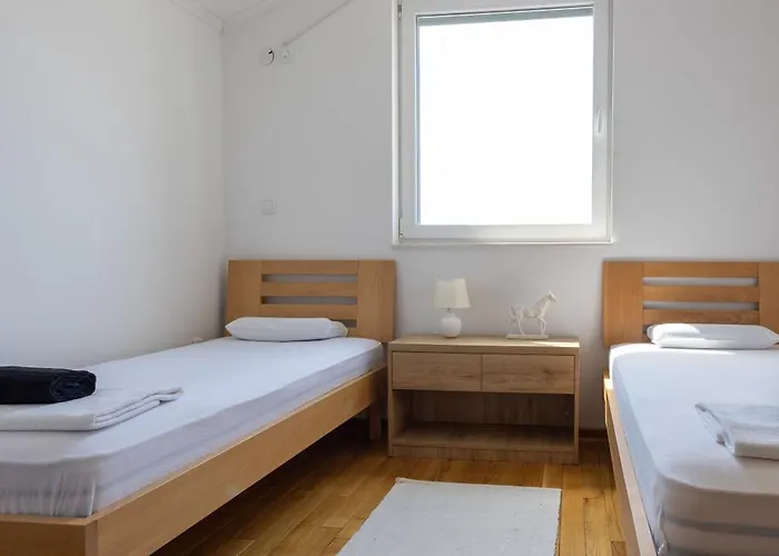 Branko 12km From Dubrovnik * Ravno