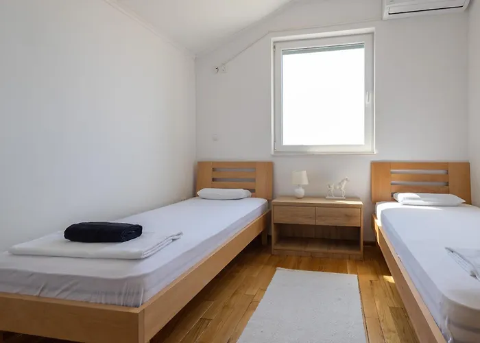 Branko 12km From Dubrovnik *